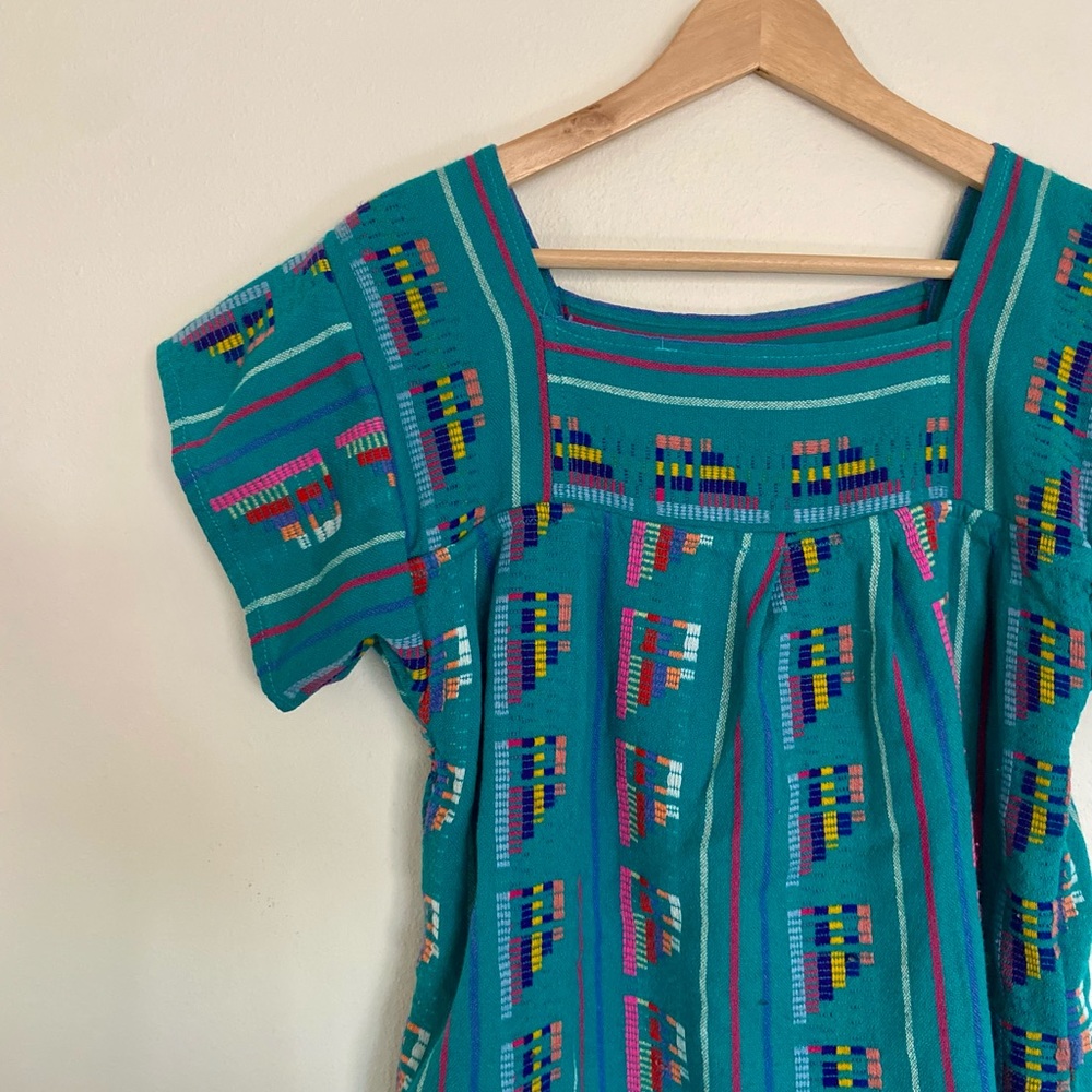 Vintage embroidered oaxacan style house dress
